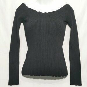 Knit Boatneck Stretchy Top Size M EUC # 123